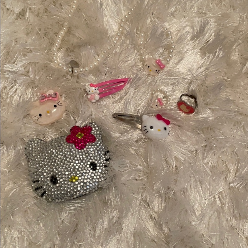 Hello Kitty Rhinestones Compact Mirror clips ring - Picture 9 of 10